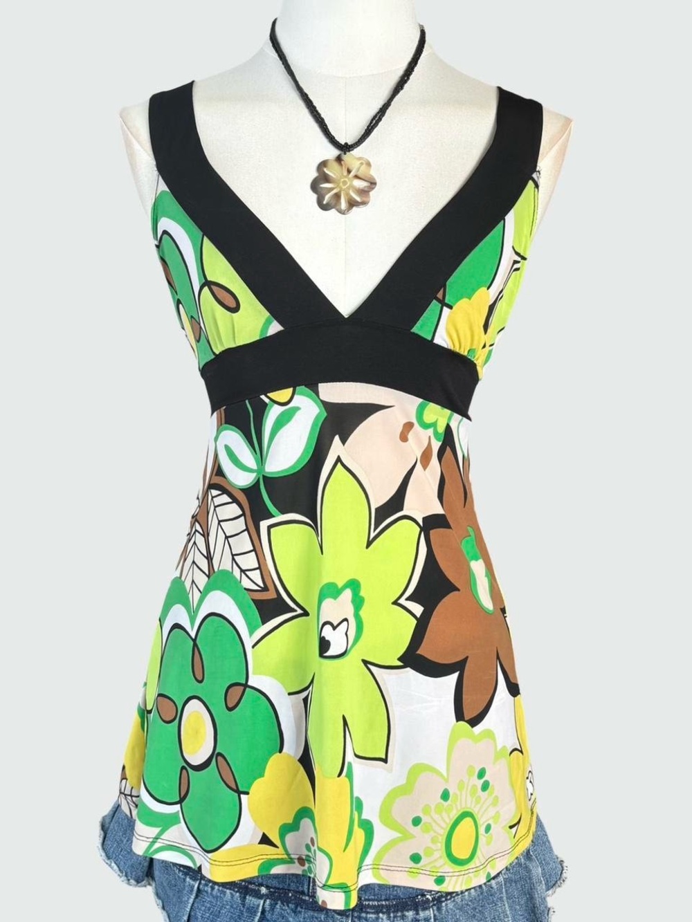 Y2K Vintage Women’s Floral V-Neck Tank Top - Black & Green